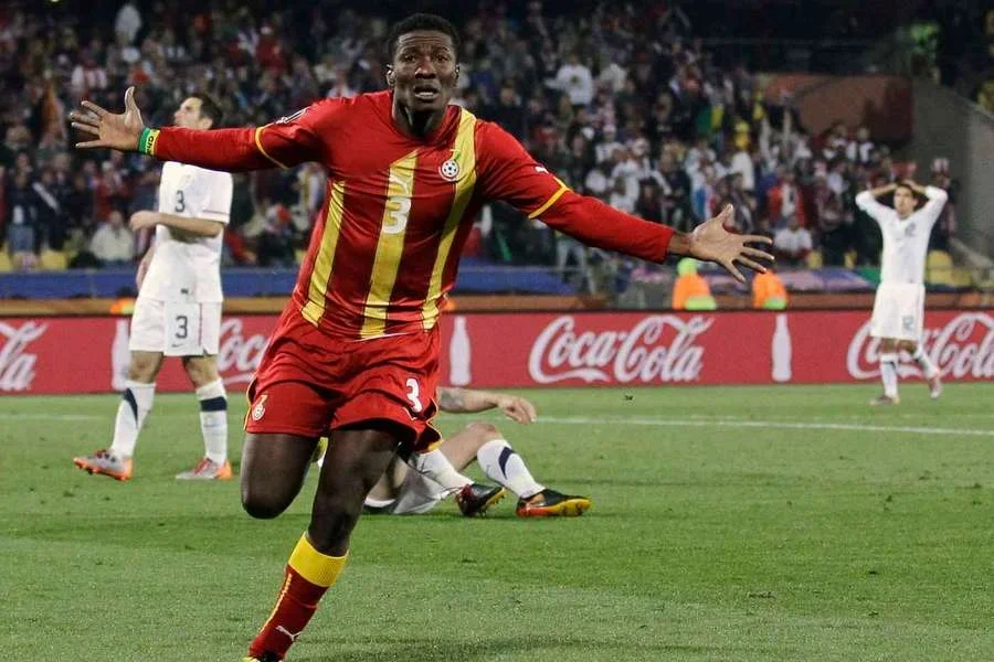 Asamoah Gyan celebra en el Mundial 2010